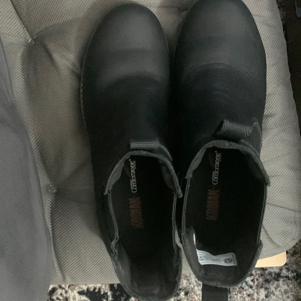 Kodiak steel toe black slip on boots in black used only a few times